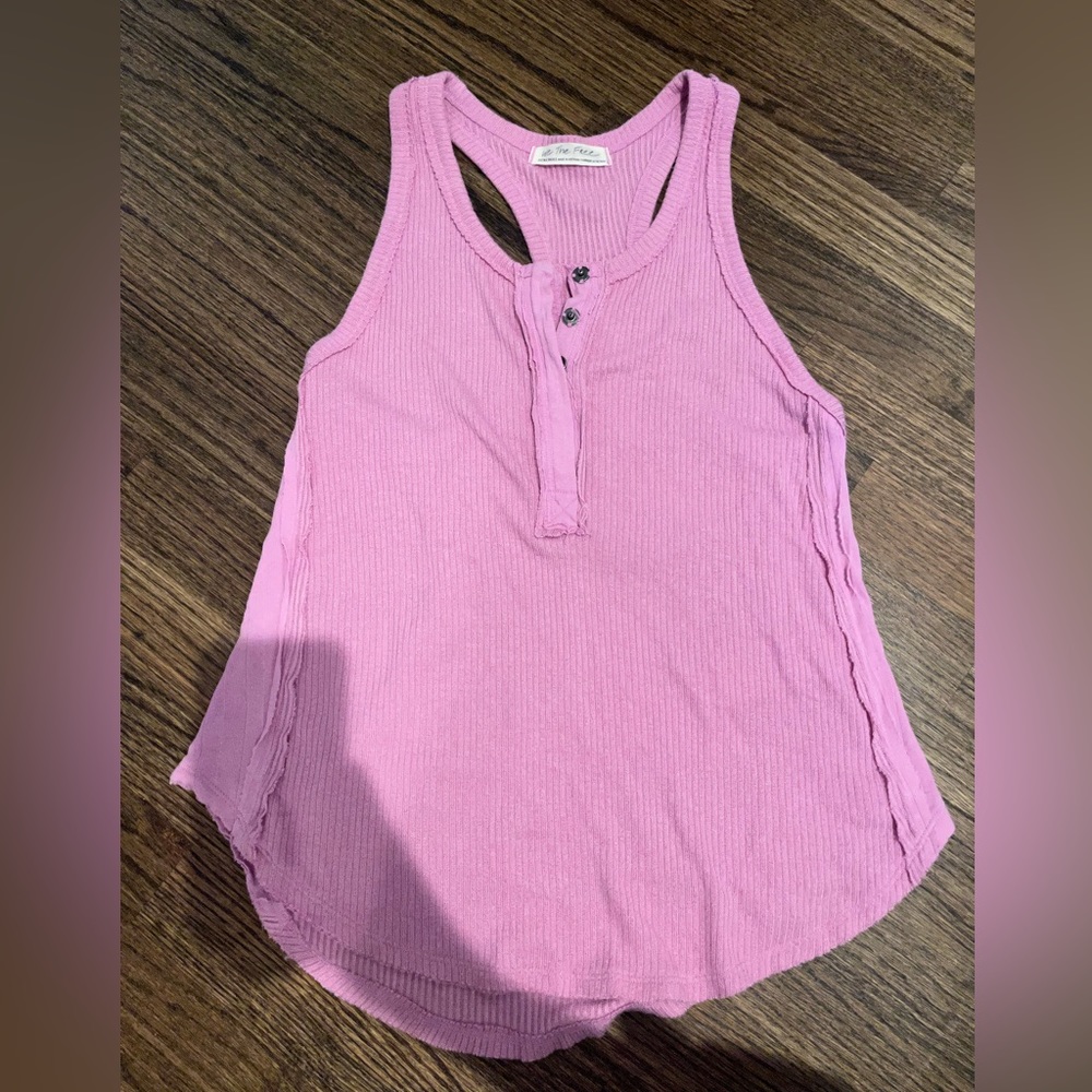 Pink we the free tank top size xs